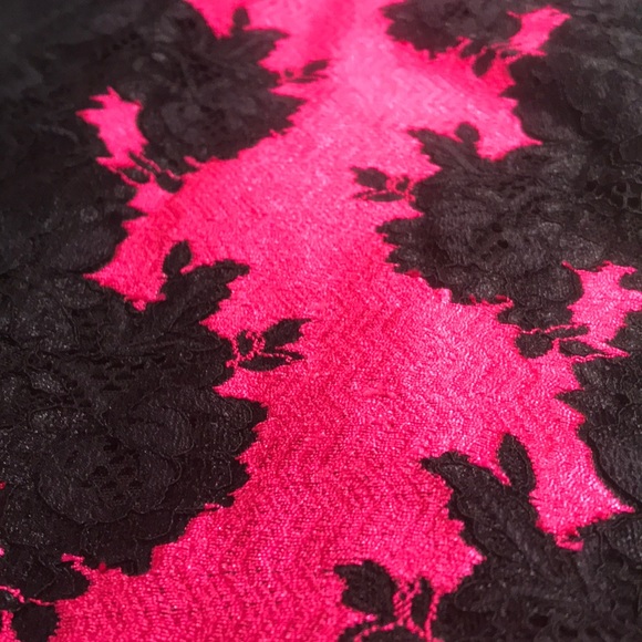 Victoria’s Secret - Picture 2 of 5